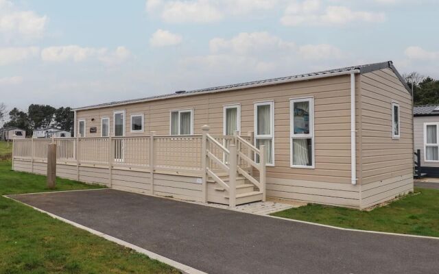 Whispering Willows 2-bed Lodge in Scarborough