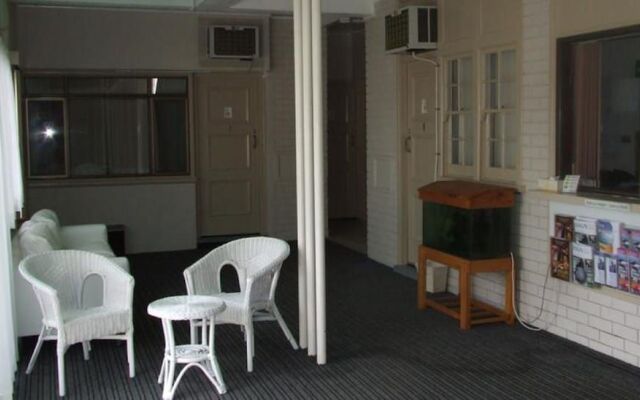 Aquarius Motel Belmont