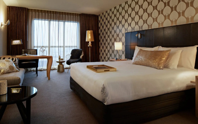 Museum Apartment Hotel, Independent Collection by EVT
