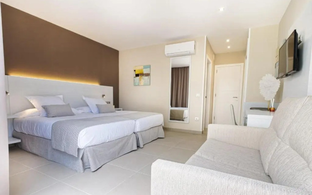 Sanom Beach Resort - Adults Only