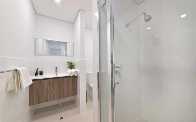 Belmont apartment near Perth City 3404