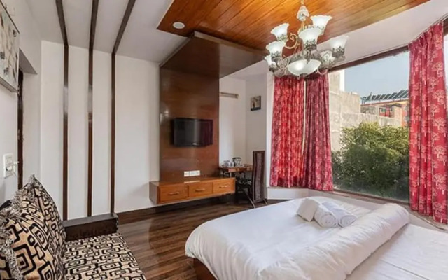 Fabhotel The Venessa