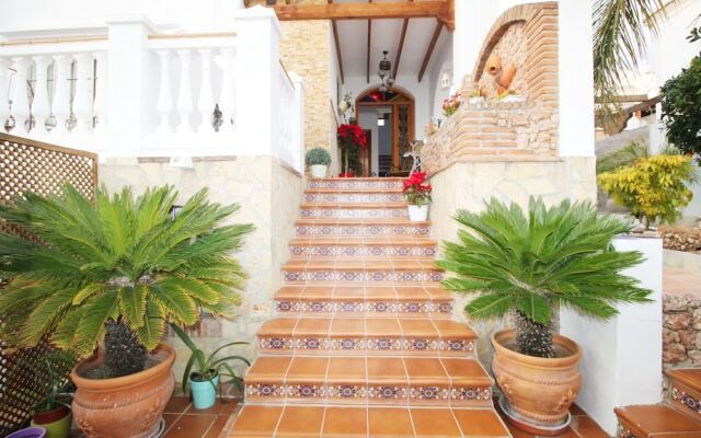 1057 Villa Maite
