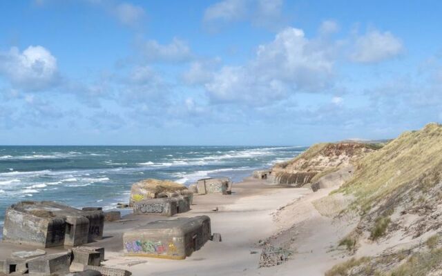"Stanislaw" - 10m from the sea in NW Jutland
