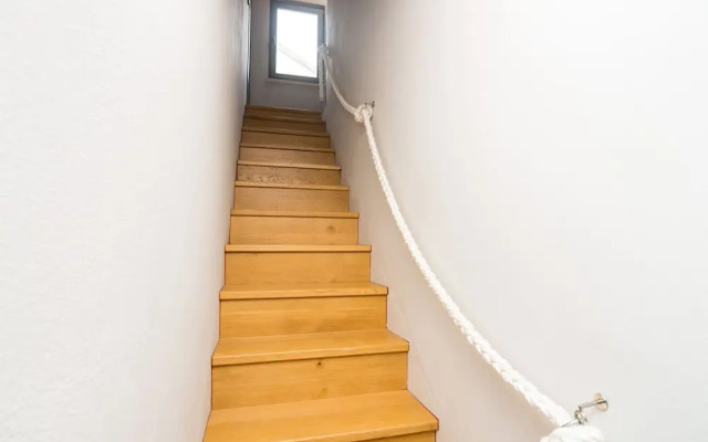 Villa Nives - Three-bedroom Villa With Terrace and Sea View