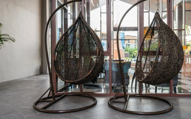 Palmyrah Surin - Brand new Luxury Condo C209