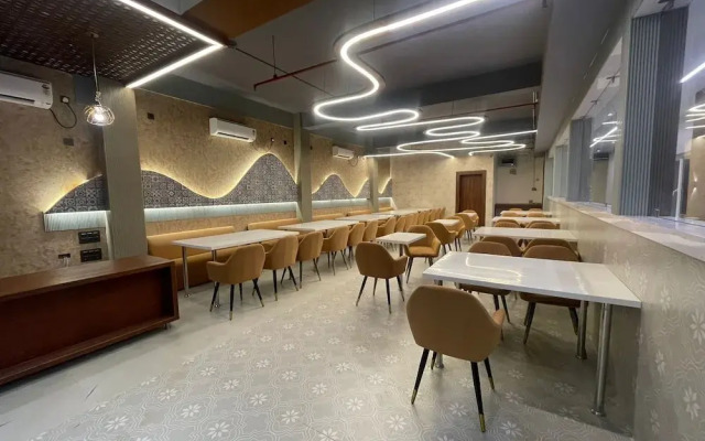 Hotel Cosmos