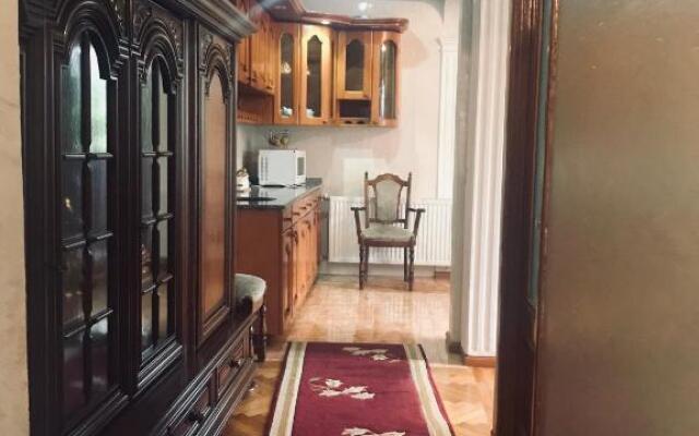 Apartment on Grishashvili 1