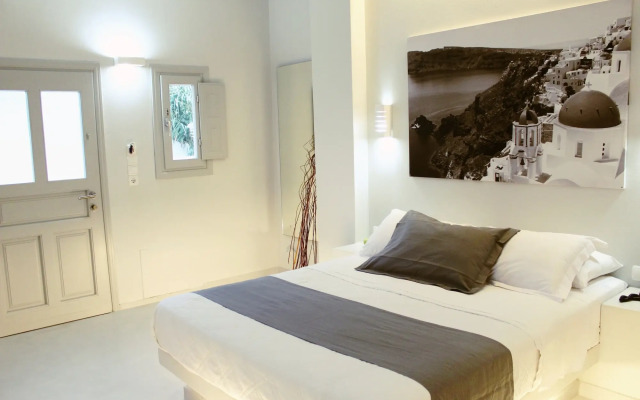 Sea La Vie Beachfront Suites