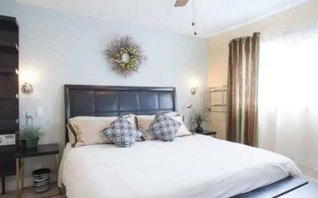 Apt 1331 East 7th St