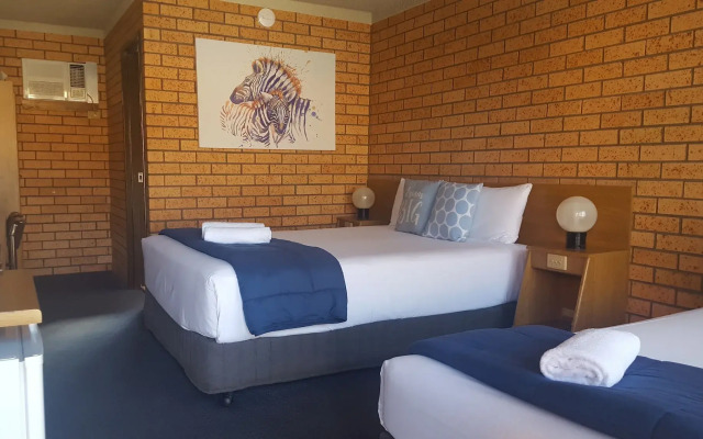 Royal Palms Motor Inn