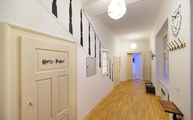 Amazing Harry Potter'S Apt. At Old Town
