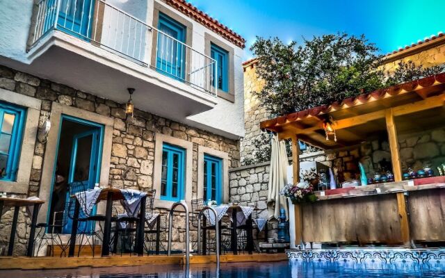 Mavi Ruzgar Alacati Hotel - Adults Only