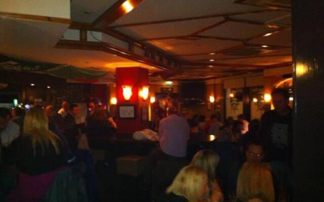 Galway Arms Inn