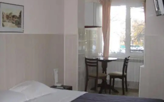 Guest Rooms Kom