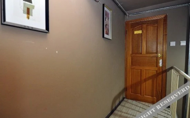 Xiaocheng Renjia Youth Hostel