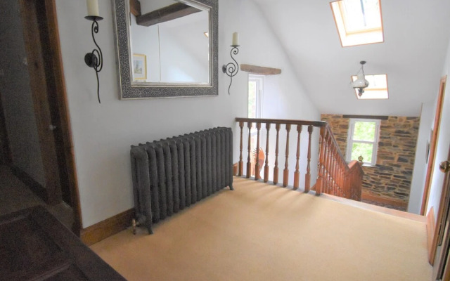 Stunning 6-bed House With Huge Garden on Dartmoor