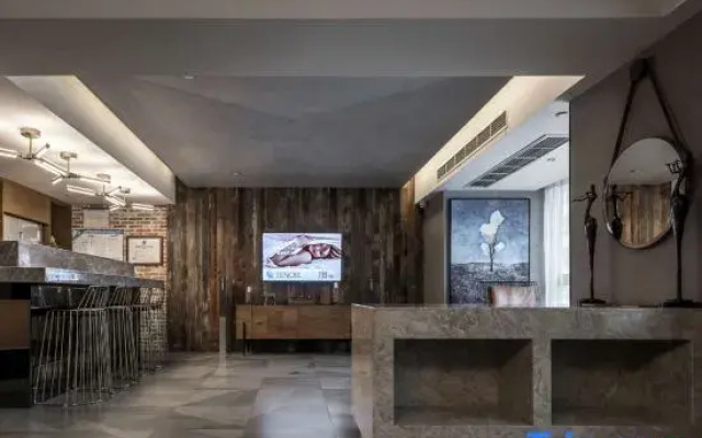 Xidu Hotel (Chongqing Yangjiaping Subway Station Zoo)
