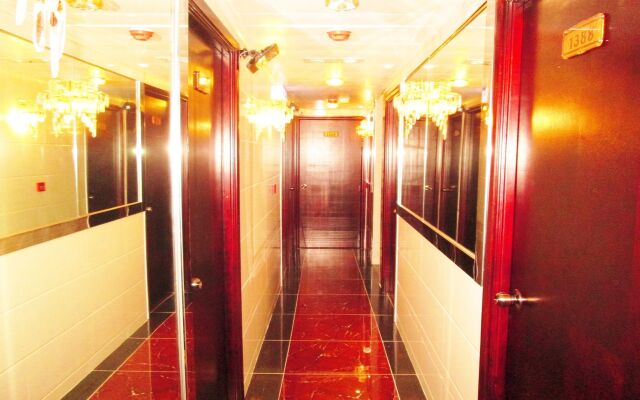 New Peace Guest House - Hong Kong
