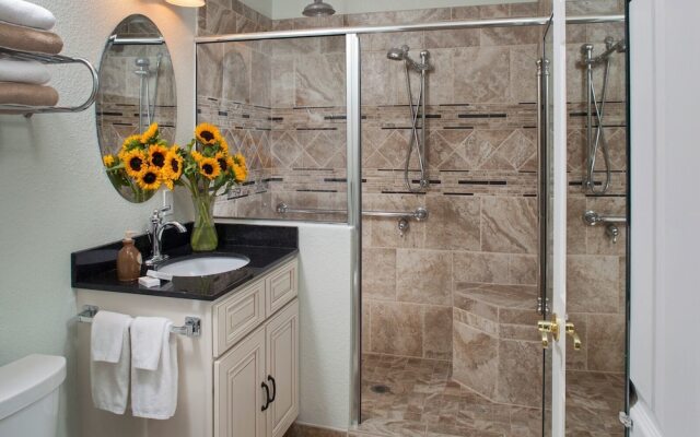 Huron House Bed and Breakfast