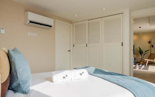 w Lovely 3BR With Modern Balcony in Panama