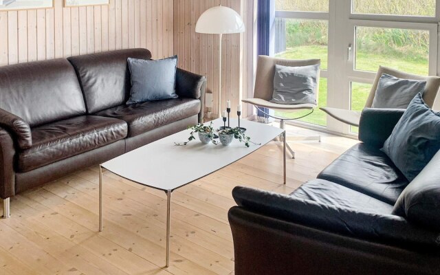 6 Person Holiday Home in Hjorring