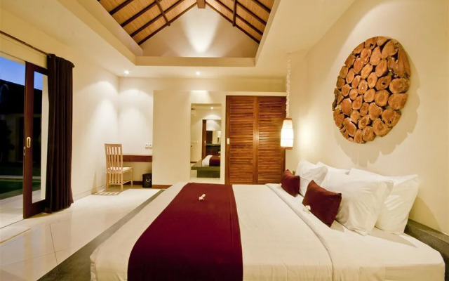 Villa Bugis Kayu Aya Seminyak
