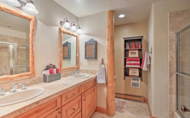2 Mi to Skiing: Mtn-view Home w/ Deck in Granby!