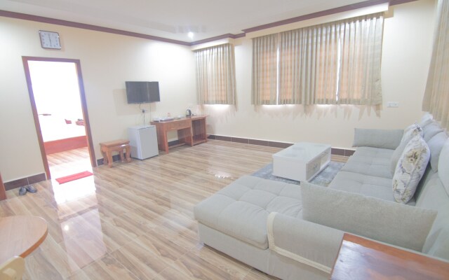 The Mou Hotel