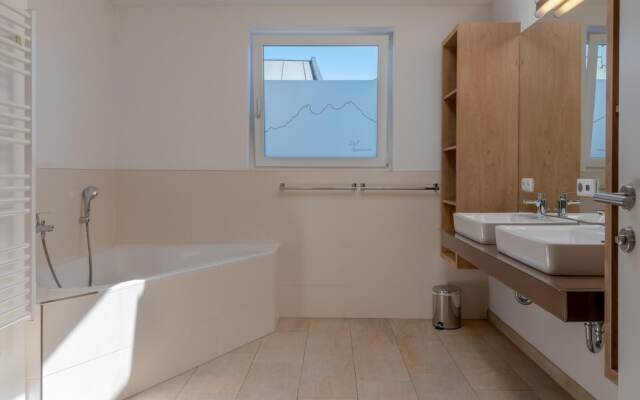 Fourteen 3 0 Zell am See S P