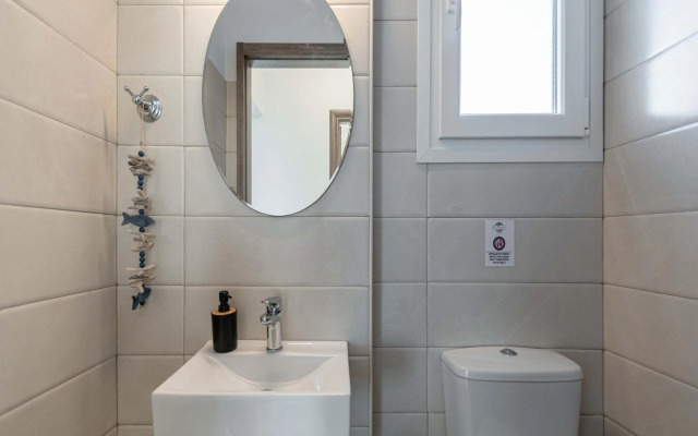 Evripus Suites Hotel