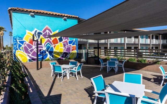 Downtown Phoenix Hotel