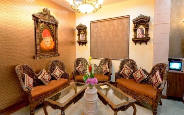 OYO 10453 Hotel Paradise