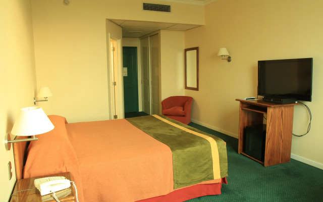 Hotel Diego De Almagro Aeropuerto