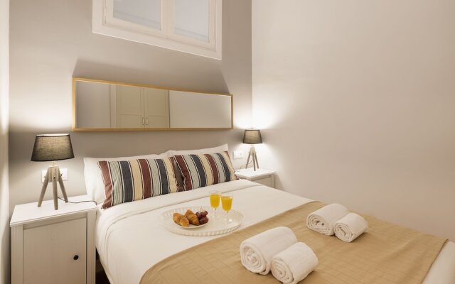 Royal Aribau Nextdoor