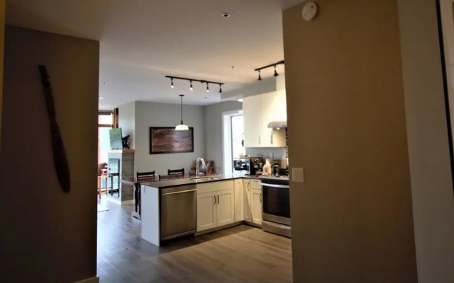 Whiskey Landing Lodge