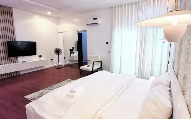 Devon's Villa and Apartment