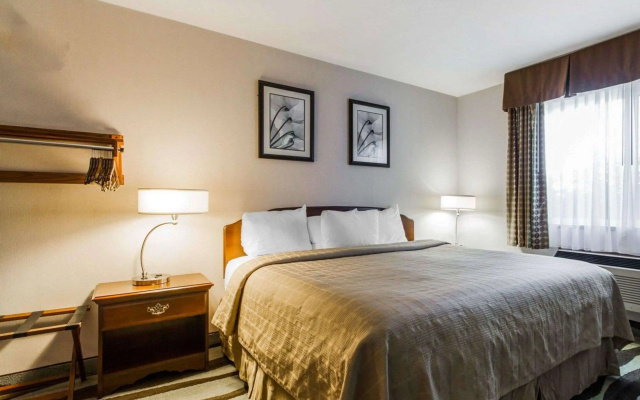 Quality Inn & Suites Stoughton - Madison South