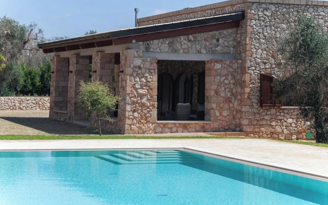 Villa Salentina With Garden And Pool