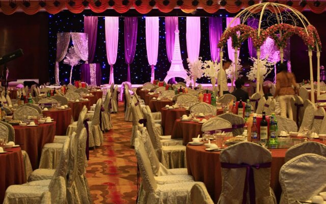 Atour Hotel Kunming Dian Lake