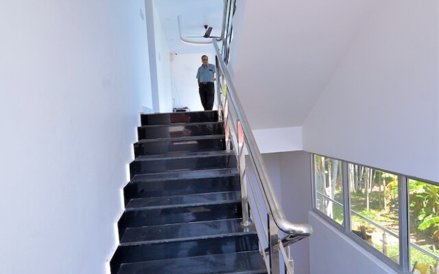 Om Guest House
