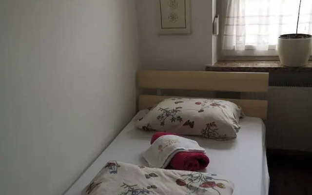 Seminarhaus Arya Maitreya