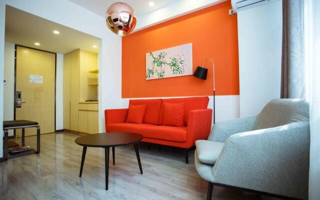 Yoghourt Hotel