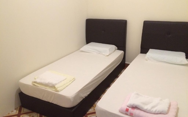 WeLuv Travel Guesthouse – Guest Rooms – George Town