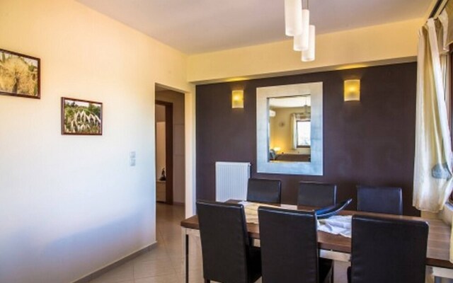 Villa Stefanos, Sea View, Private Pool, Near Sea