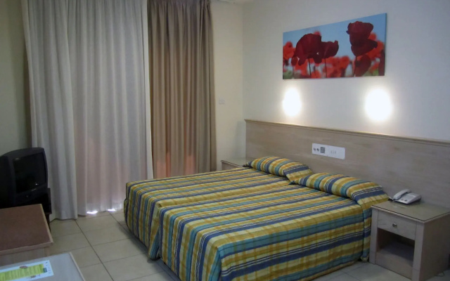 Senator  Apartments - Adults Only