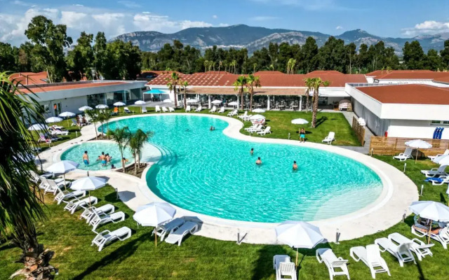Futura Club Acqua Di Venere