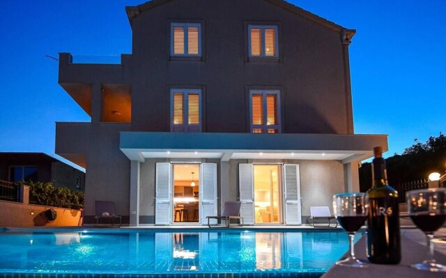 Beautiful 1-bed Apartment in Pobrezje-dubrovnik