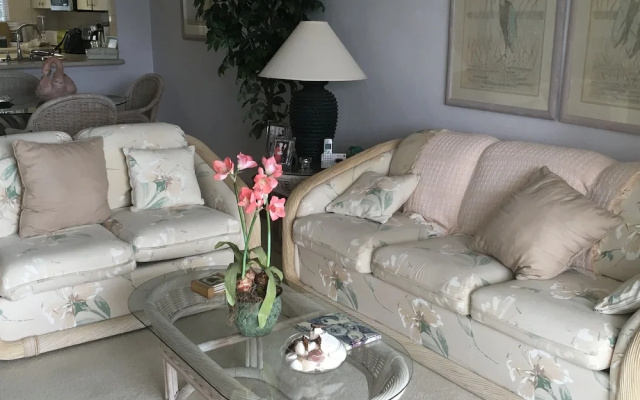 Eagle Cay Condo