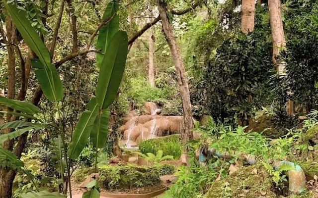 The Cascade - Mae Taeng Waterfall Bungalows